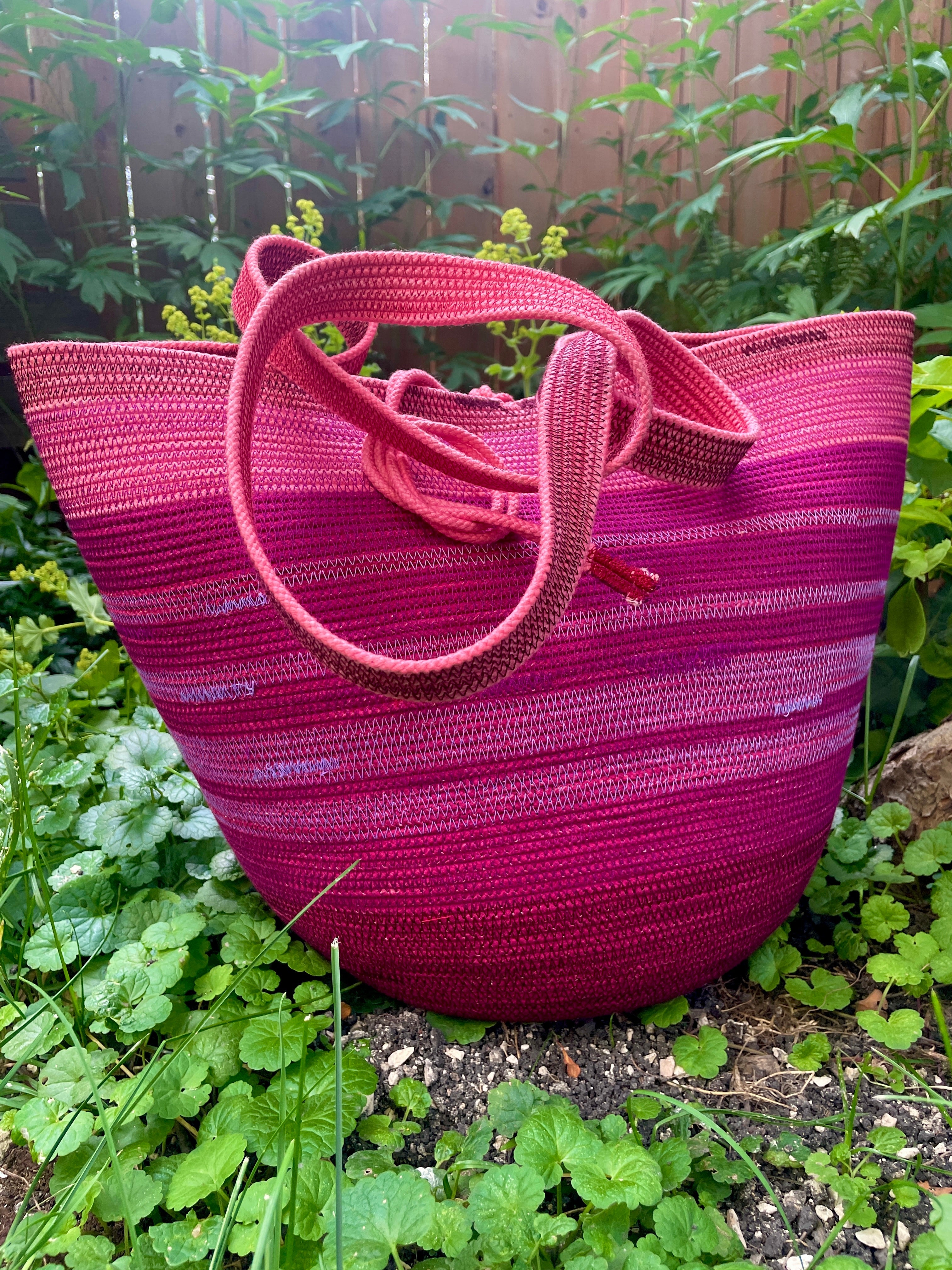 Fuchsine Foraging Basket