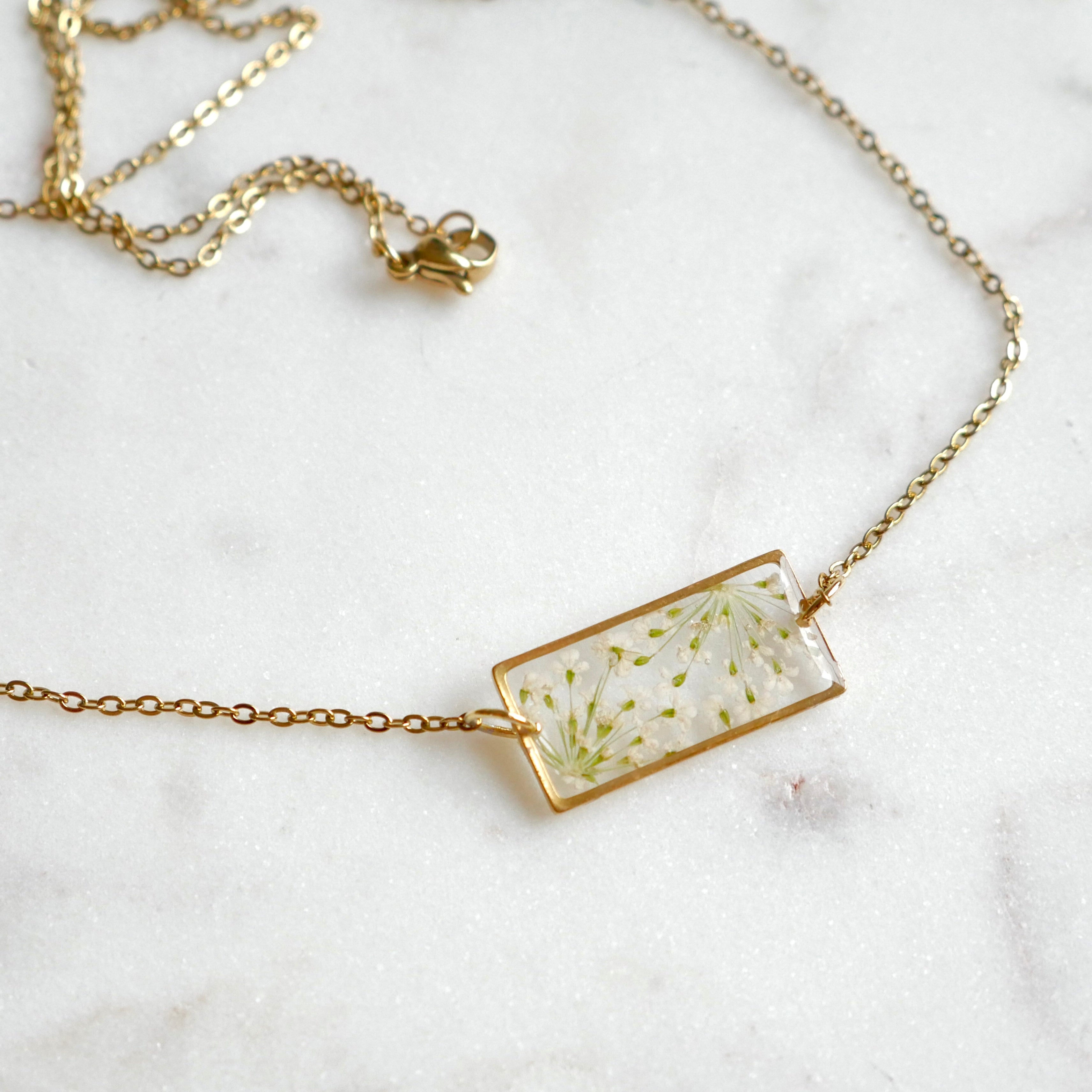 Collier Estelle blanc - rectangle( moyen)