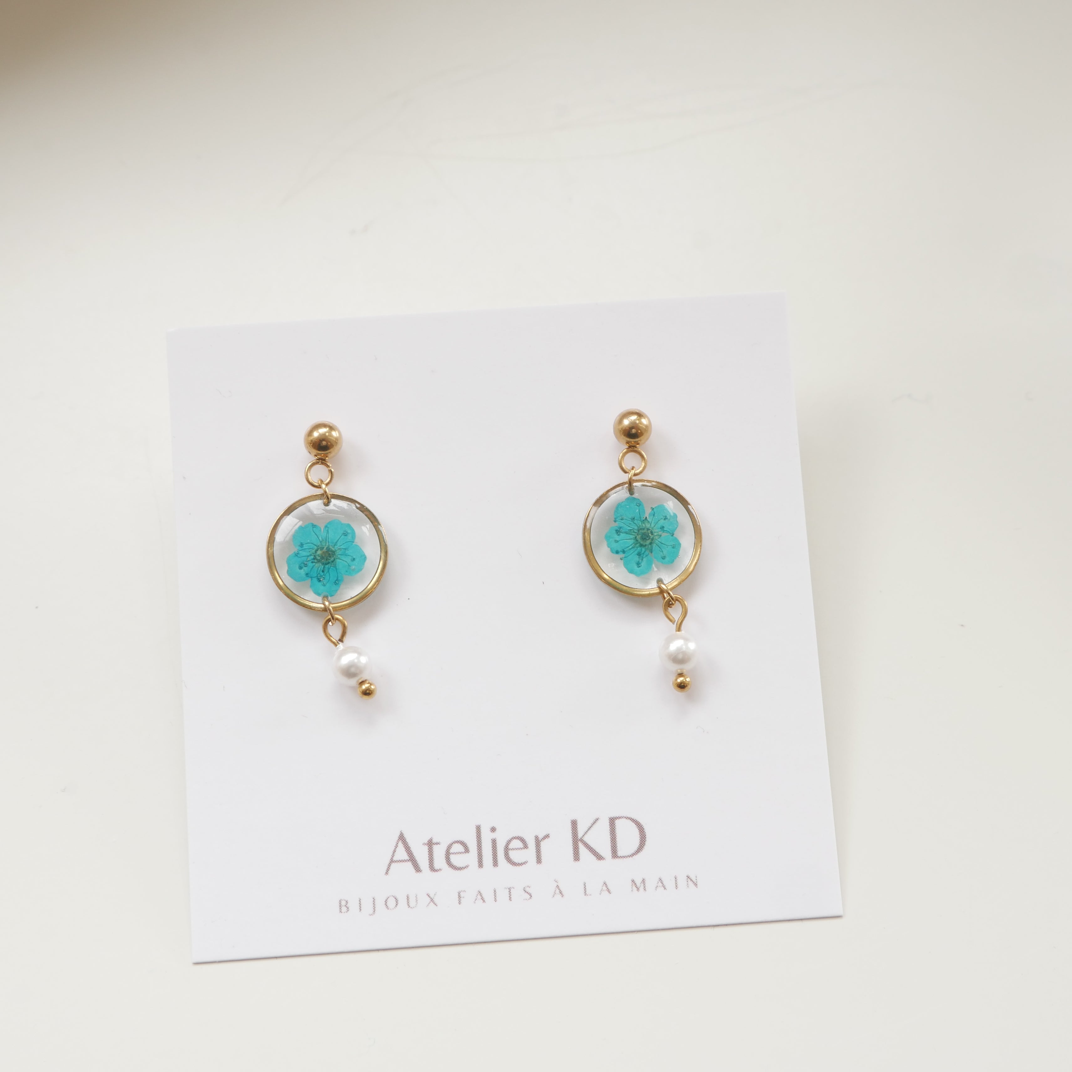 Boucles d'oreilles Perla - spirées bleues - petit rond 12mm