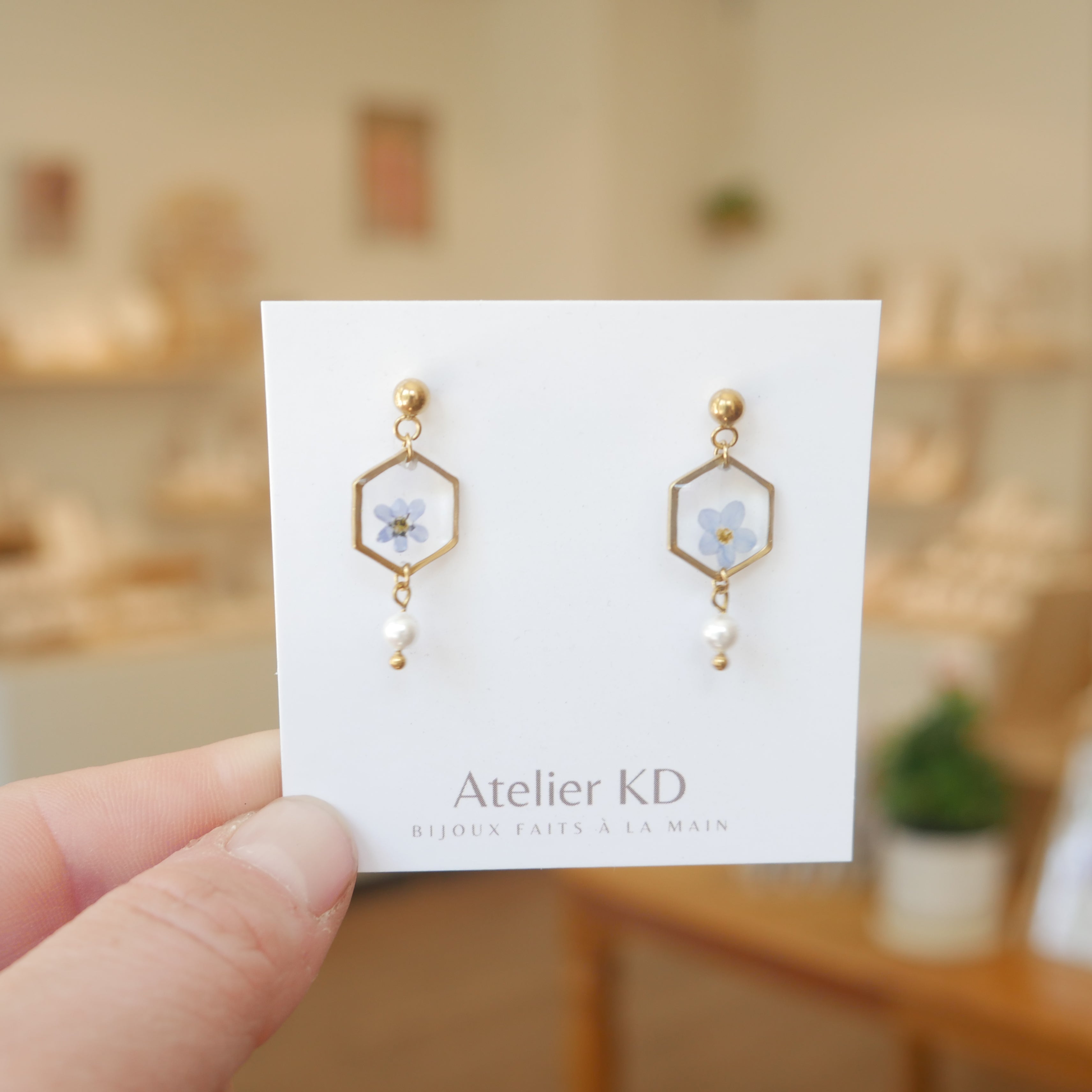 Boucles d'oreilles Perla - myosotis - petit hexagone 12mm