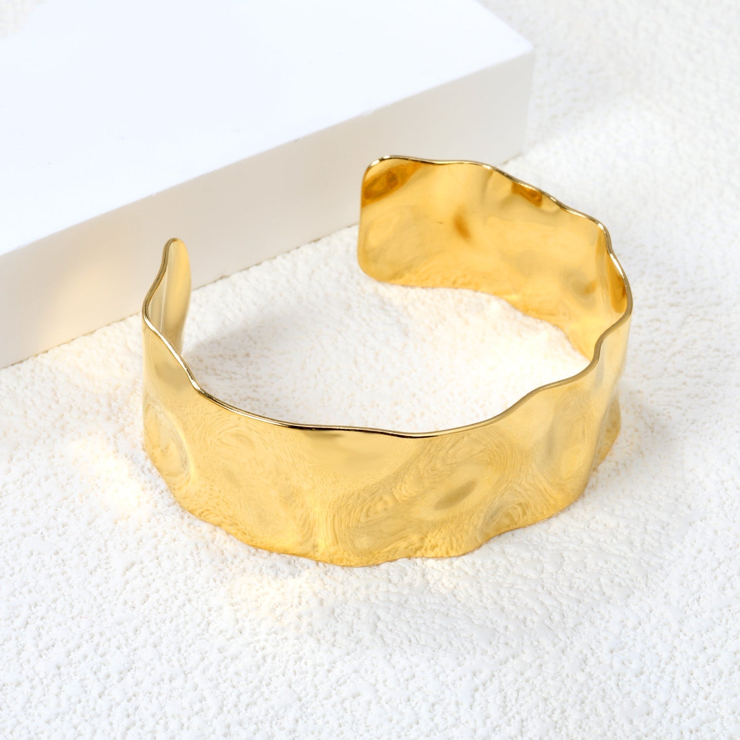 Radiant Harmony Open Bangle