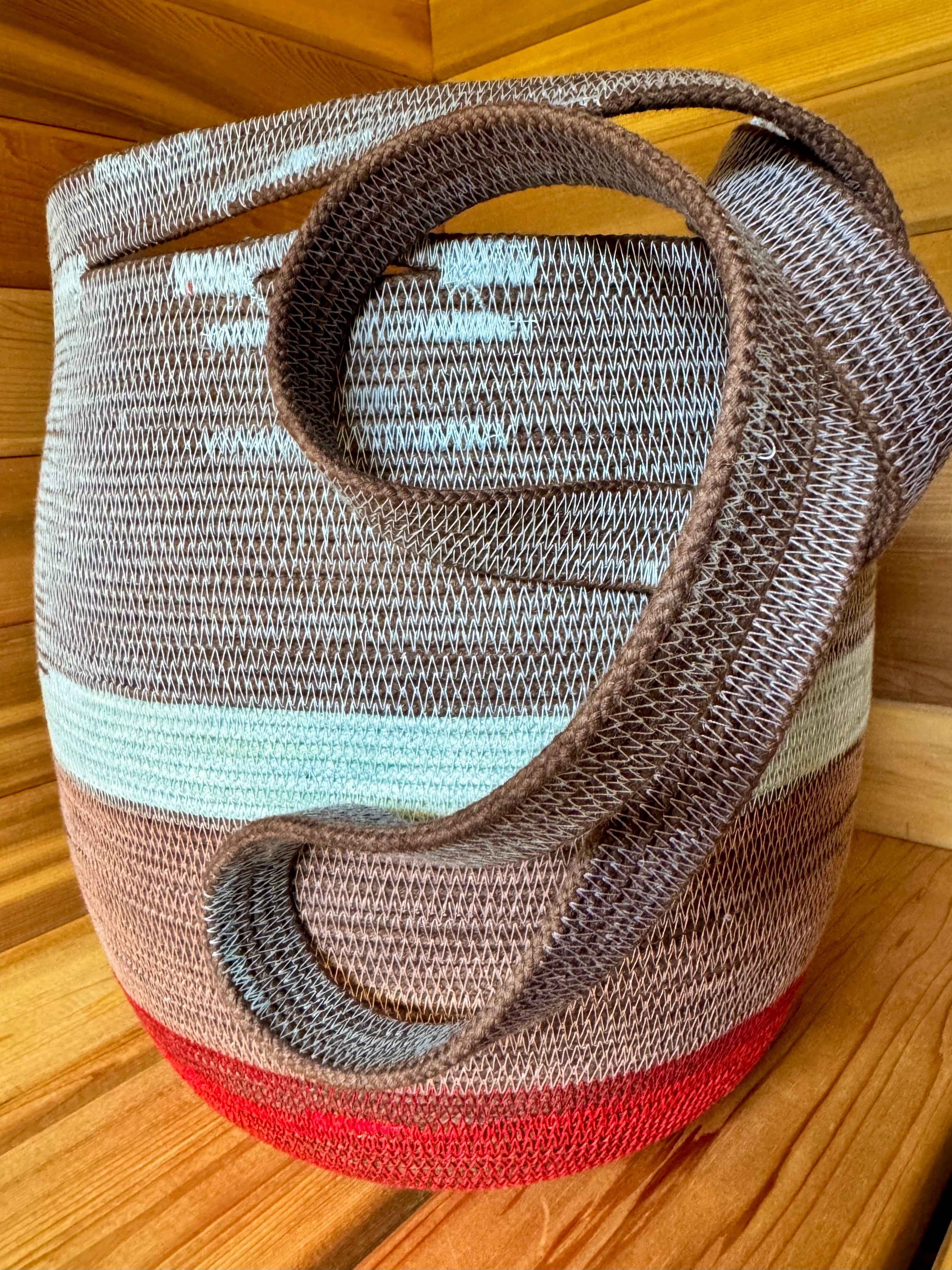 Mandrill Foraging Basket - New Short Strap