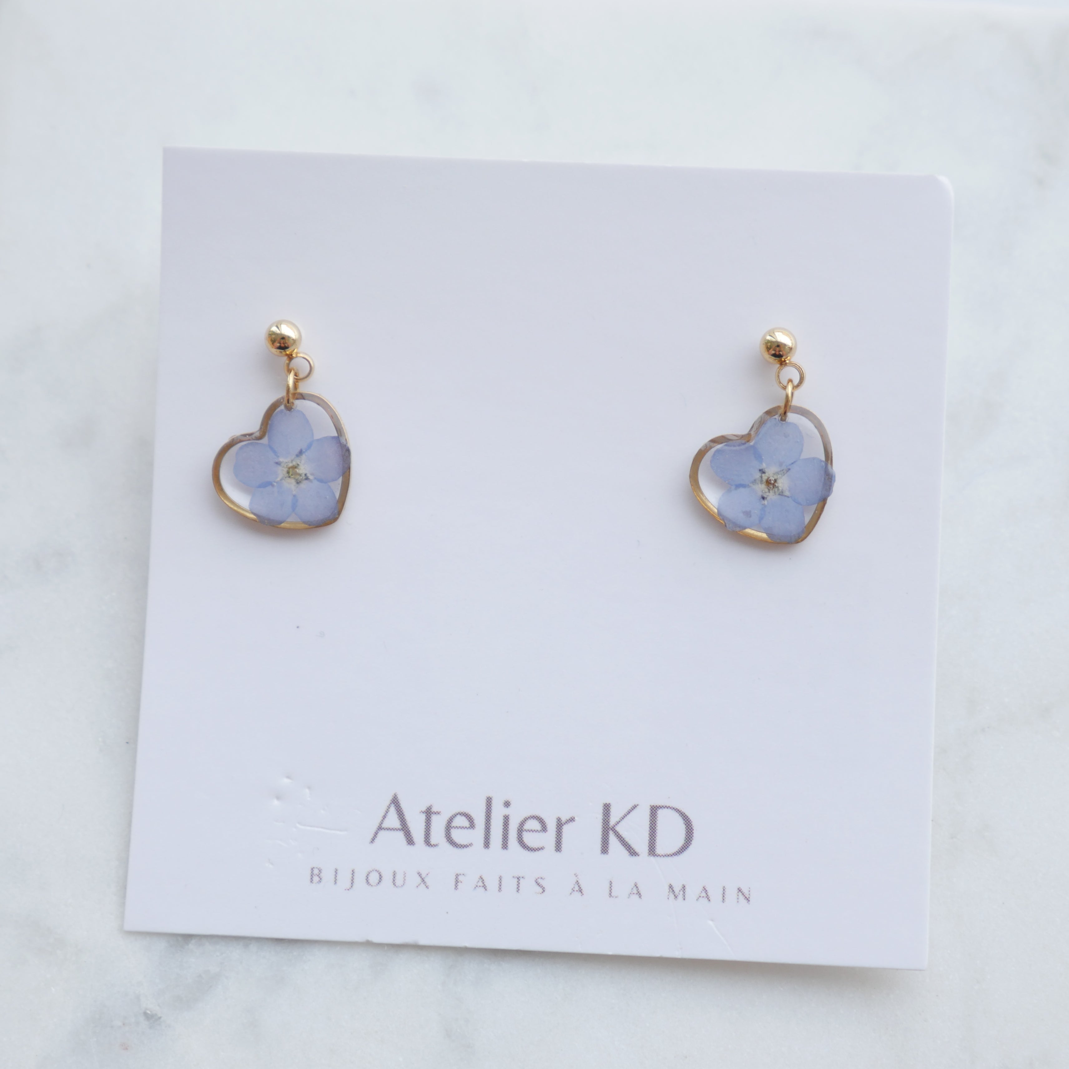 Boucles d’oreilles Mia - fleurs de myosotis - coeur (petit 12mm)