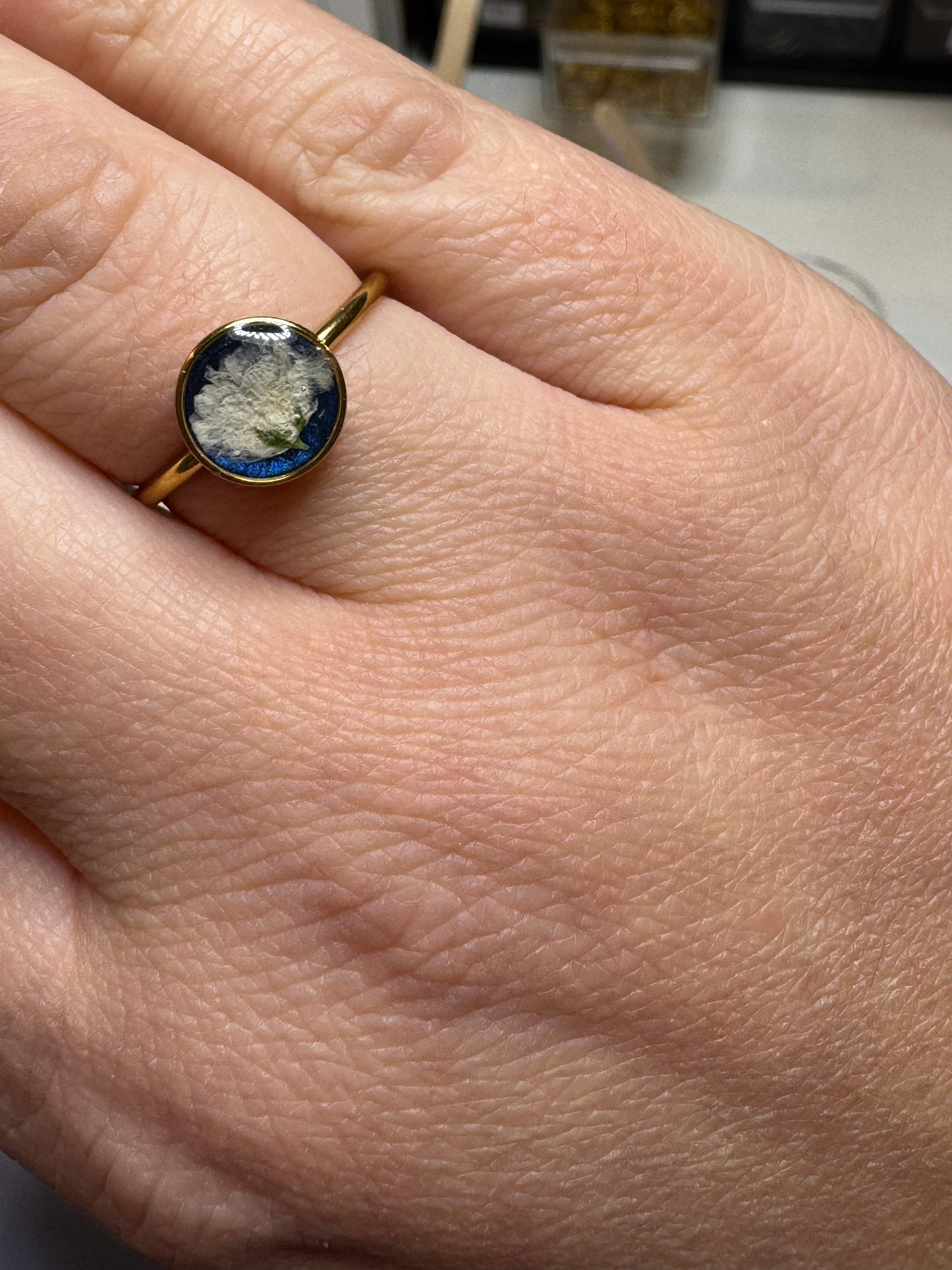 Bague Celeste -  mini rond (ajustable)