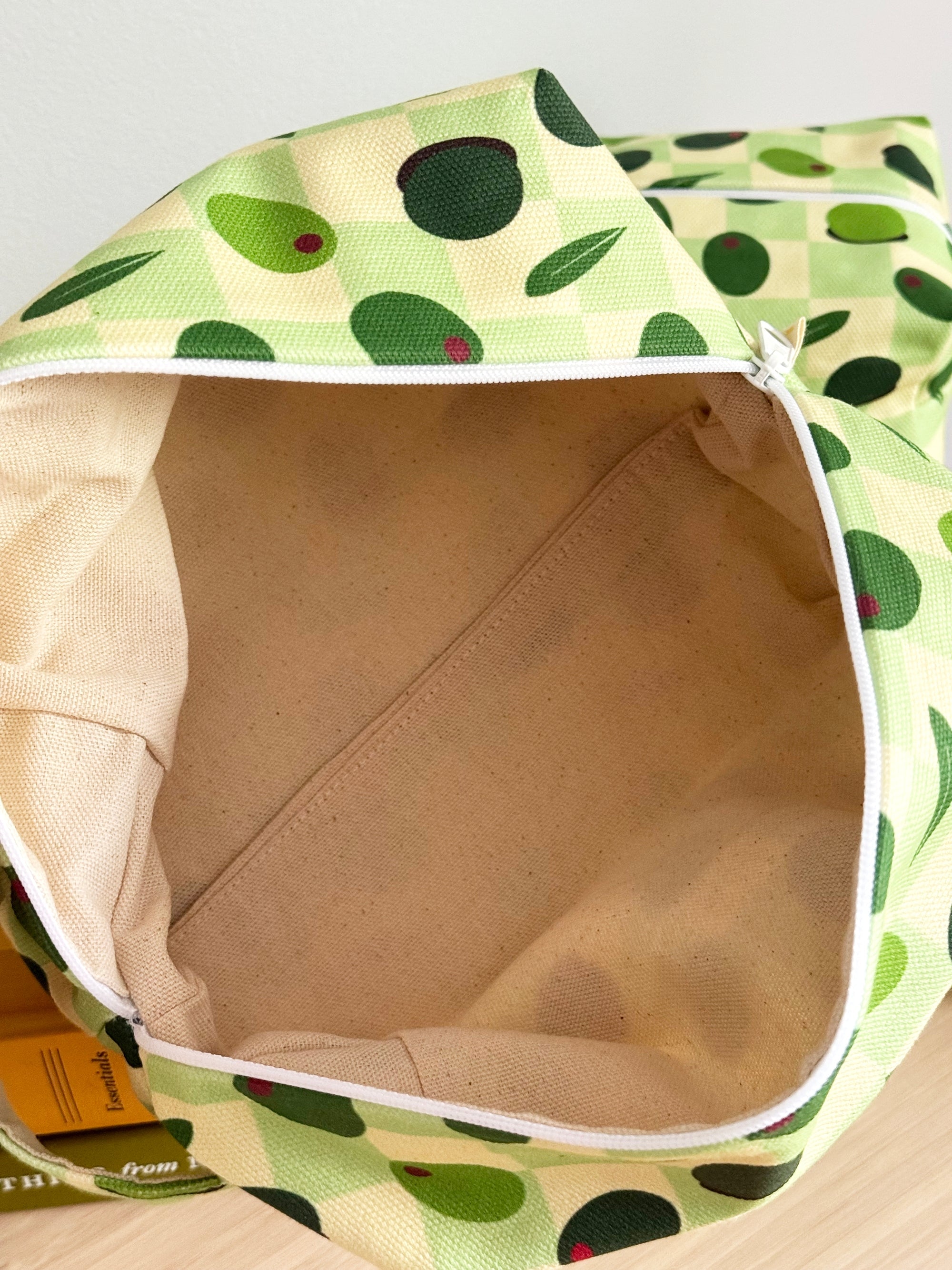 Makeup Bag - Barcelona