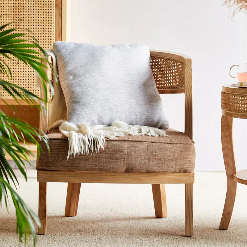 Kutsurogu Chair Set