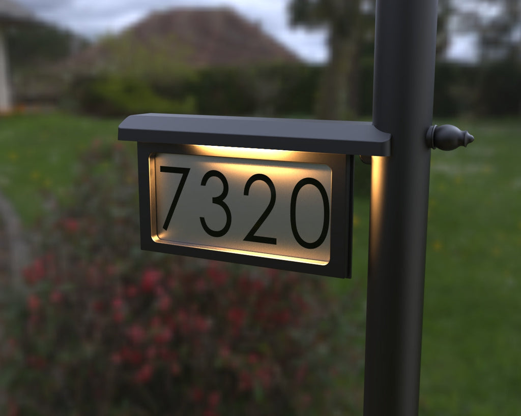 Tampa • Plaque d'adresse horizontale pour poteau [1776]